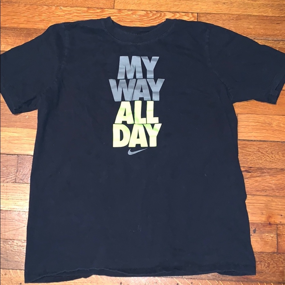 Nike tee